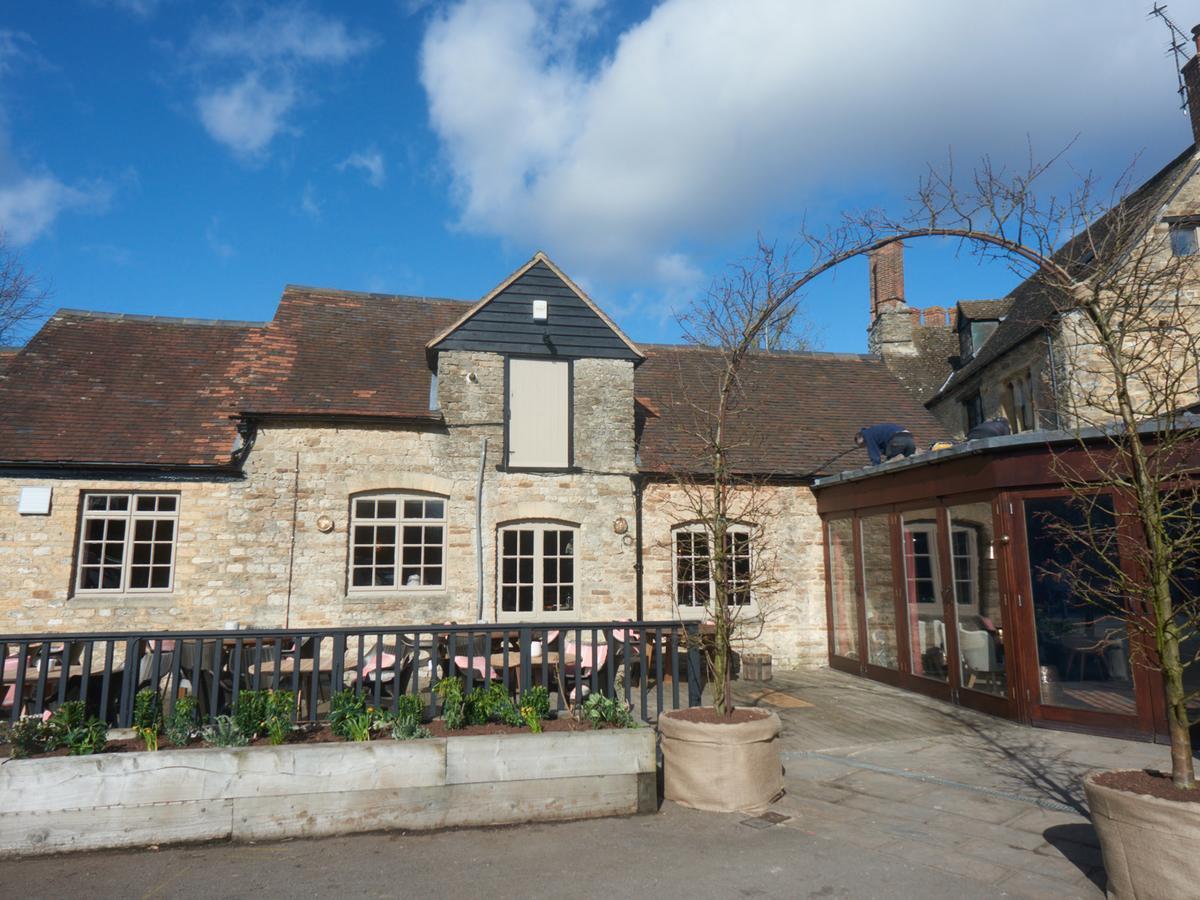 Bear&Ragged Staff Hotel Cumnor Eksteriør billede